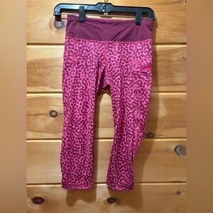 Lululemon Run: Top Speed Crop leggings in the Ace Spot Jeweled Magenta size 2